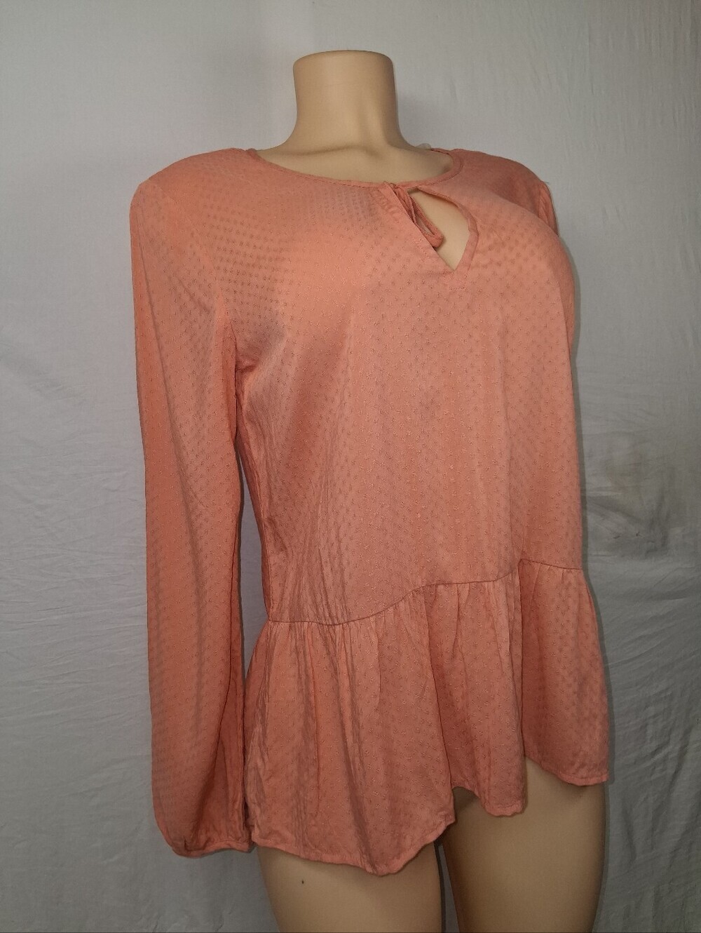 Sanctuary Peach Tie-Neck Peplum Top Sixe S - Picture 8 of 16